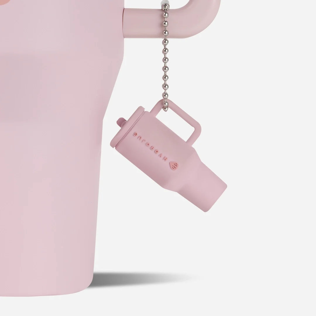 traveler-keychain-t7 Web-TravelerKeychainPhotos-PinkSand2.webp